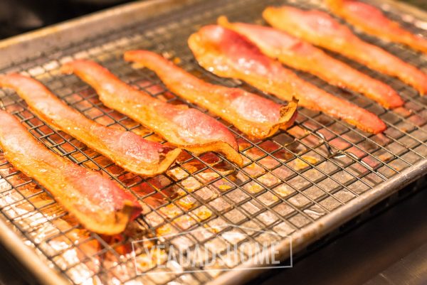 Cooking Bacon in the Oven | yeadadshome.com
